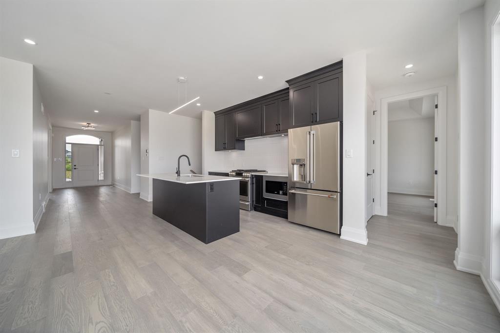 269 BASQUIAT Crescent, Sarnia, Ontario, Canada