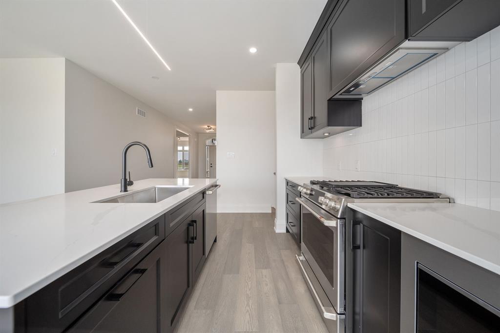 269 BASQUIAT Crescent, Sarnia, Ontario, Canada