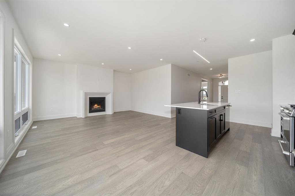 269 BASQUIAT Crescent, Sarnia, Ontario, Canada