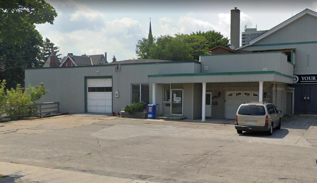 322 Christina Street North, Sarnia Ontario, Canada