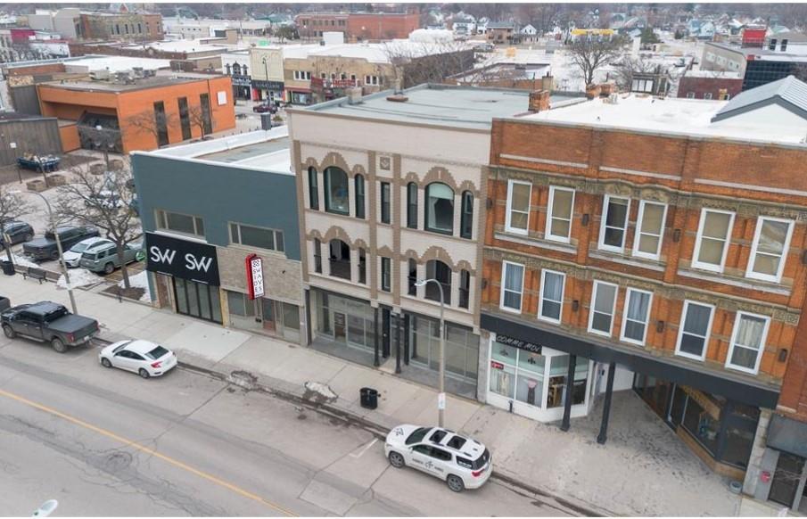 145 Christina Street North, Sarnia Ontario, Canada