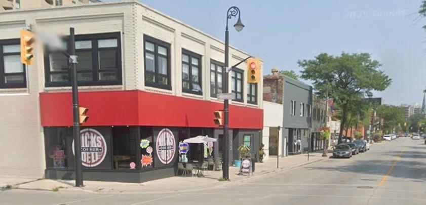 133 CHRISTINA Street, Sarnia Ontario, Canada