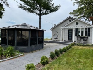 1832 LAKESHORE Road, Sarnia Ontario, Canada