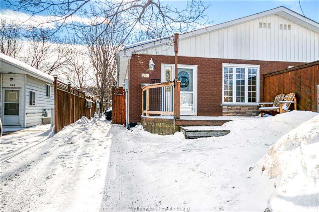 590 Summerhill Crescent, Sudbury Ontario, Canada