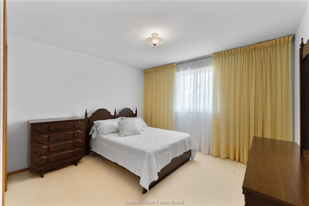 734 William Avenue, Sudbury, Ontario, Canada
