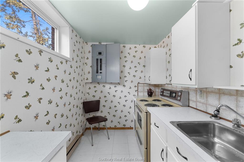 734 William Avenue, Sudbury, Ontario, Canada