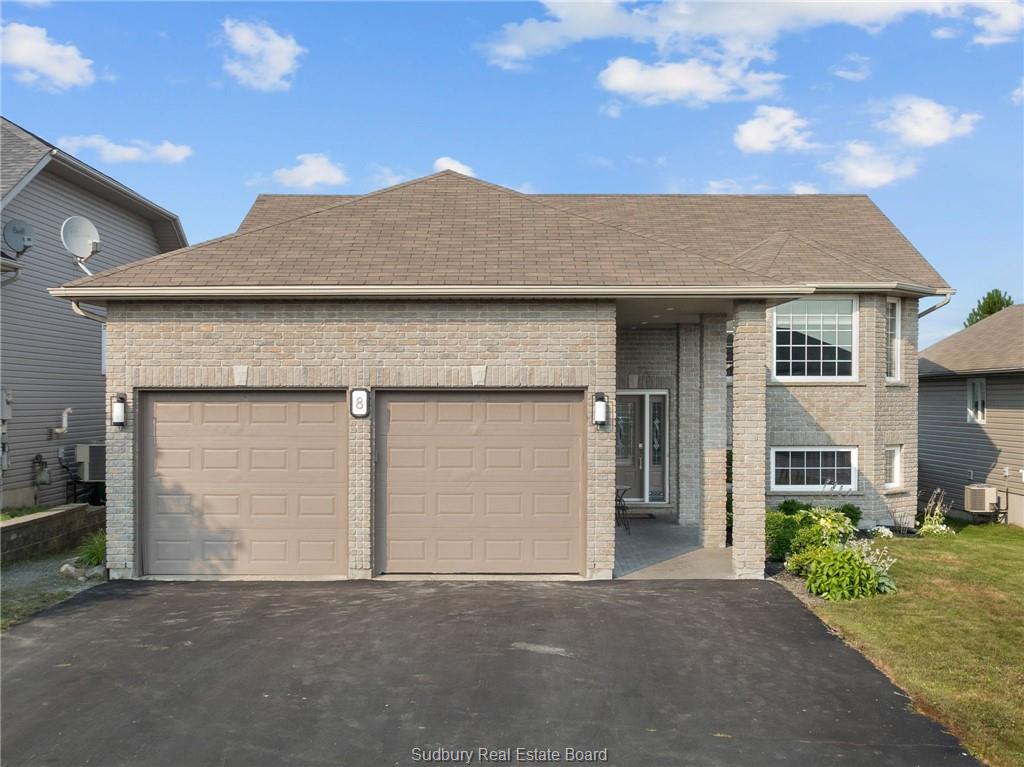8 alliston street, Sudbury Ontario, Canada