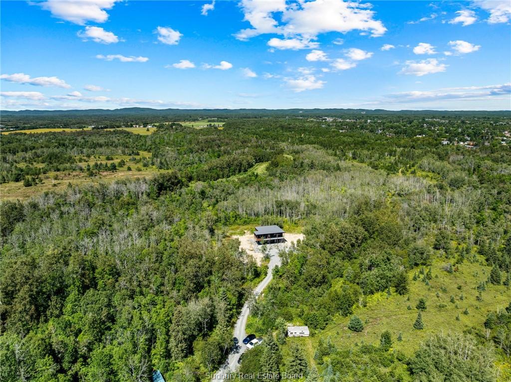1836 Yorkshire Drive, Val Caron, Ontario, Canada photo 4
