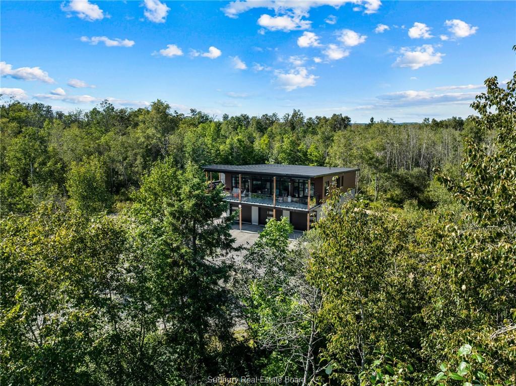 1836 Yorkshire Drive, Val Caron, Ontario, Canada photo 6