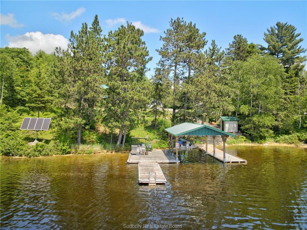 1933 Bushy Bay, Wahnapitae, Ontario, Canada photo 10