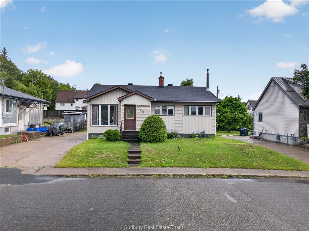 106 Rockview Road, Levack Ontario, Canada