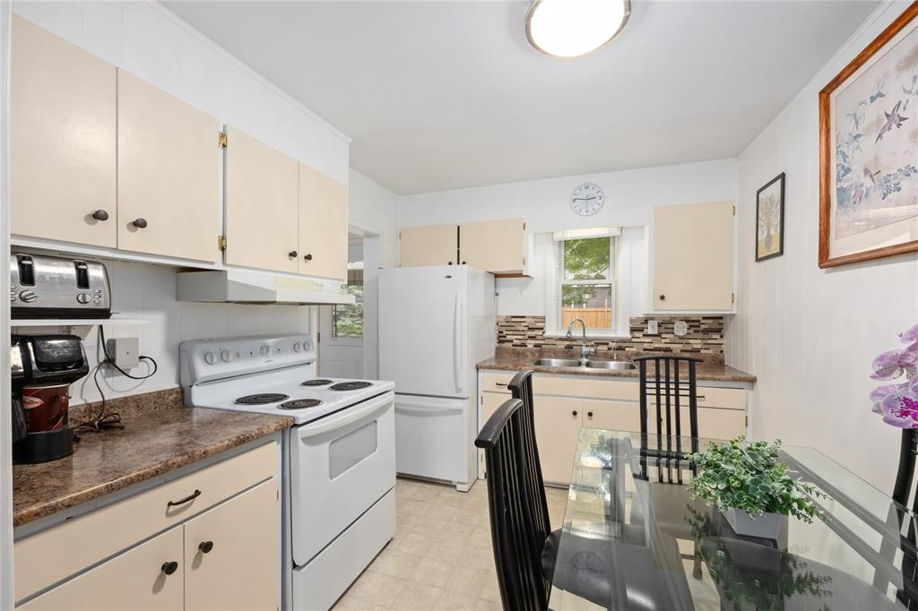 298 LORNE Avenue, Wallaceburg, Ontario, Canada photo 11