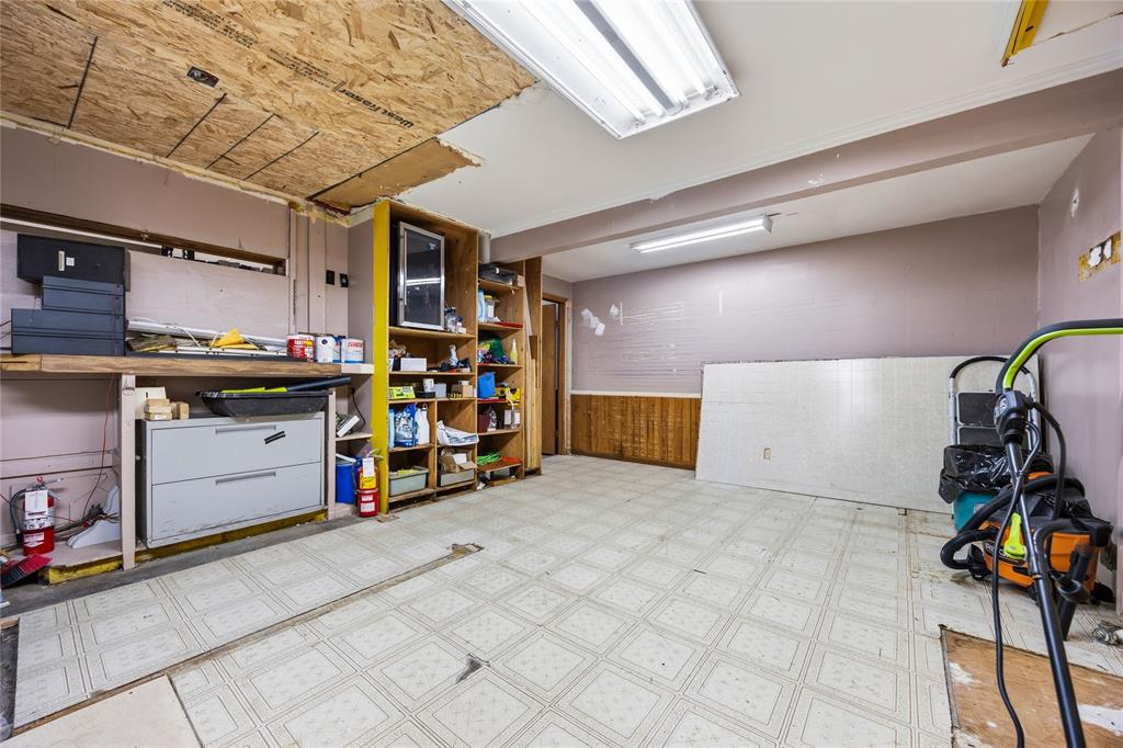 26 MONK Street, Point Edward, Ontario, Canada photo 15