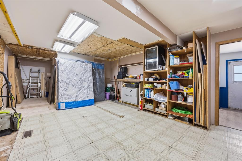 26 MONK Street, Point Edward, Ontario, Canada photo 13