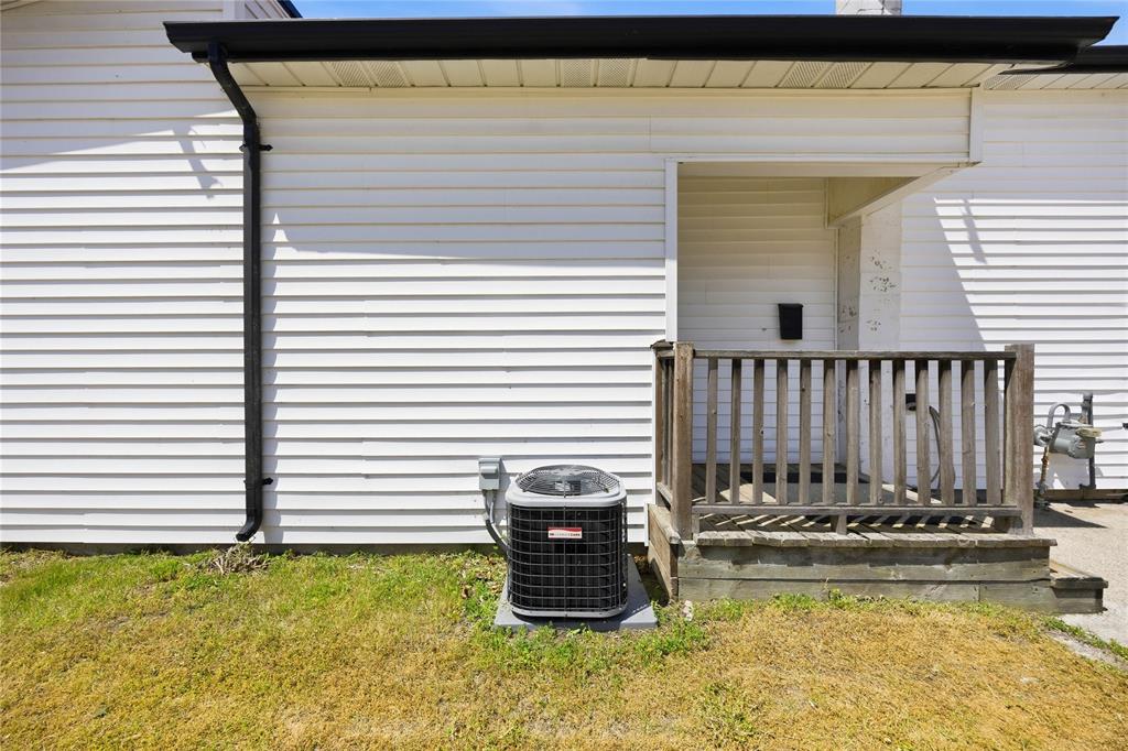 26 MONK Street, Point Edward, Ontario, Canada photo 17