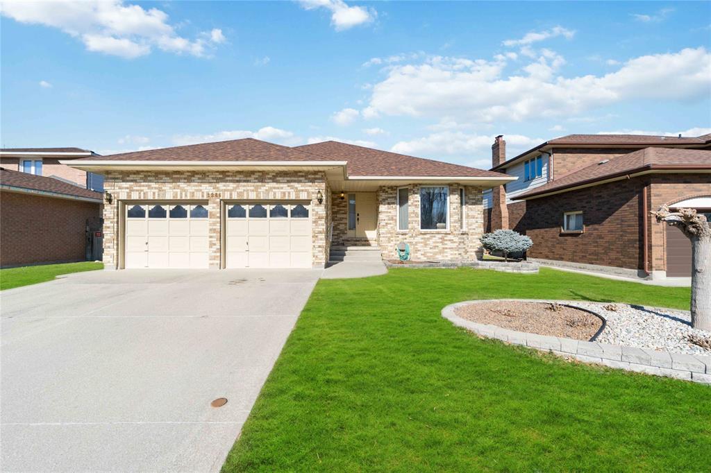 1286 ERROL Road East, Sarnia, Ontario, Canada