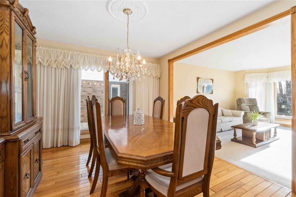 1286 ERROL Road East, Sarnia, Ontario, Canada