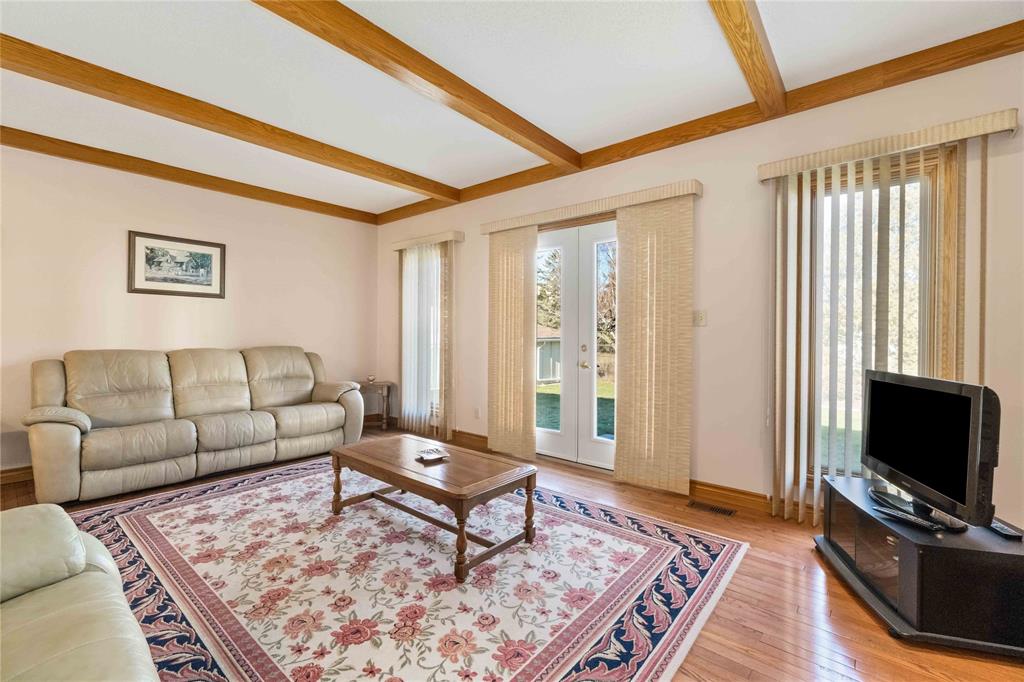 1286 ERROL Road East, Sarnia, Ontario, Canada