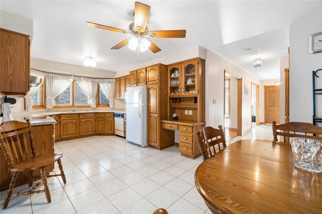 1286 ERROL Road East, Sarnia, Ontario, Canada
