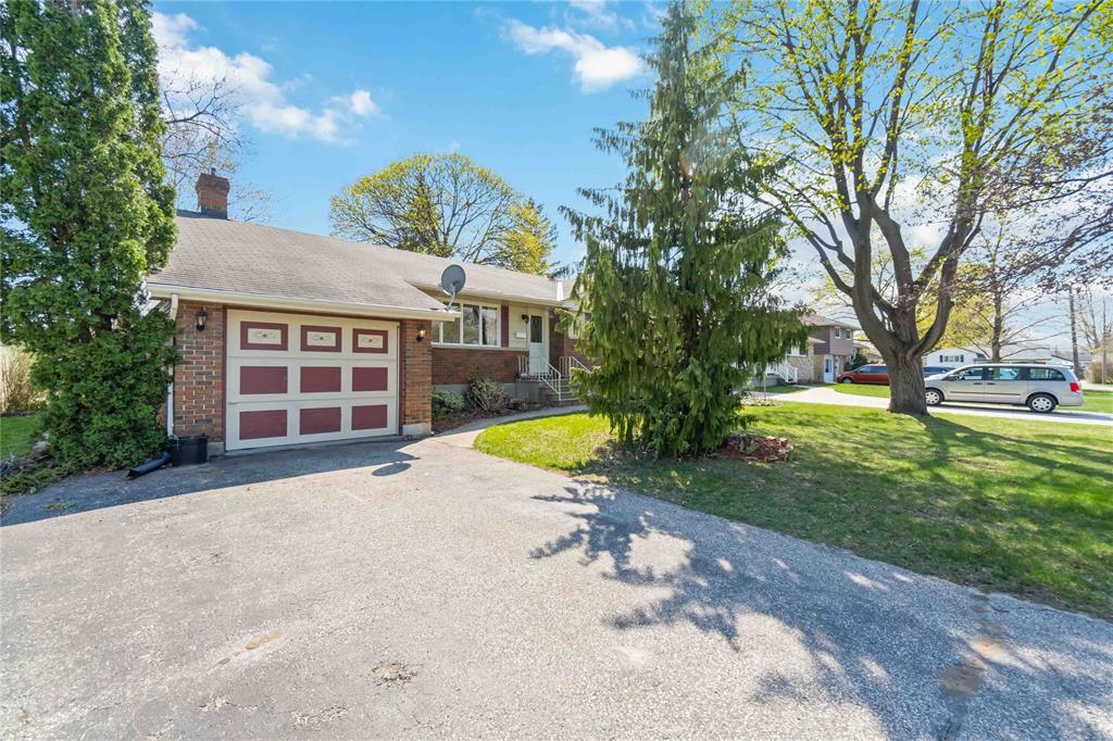 1049 JORDON Drive, Sarnia, Ontario, Canada