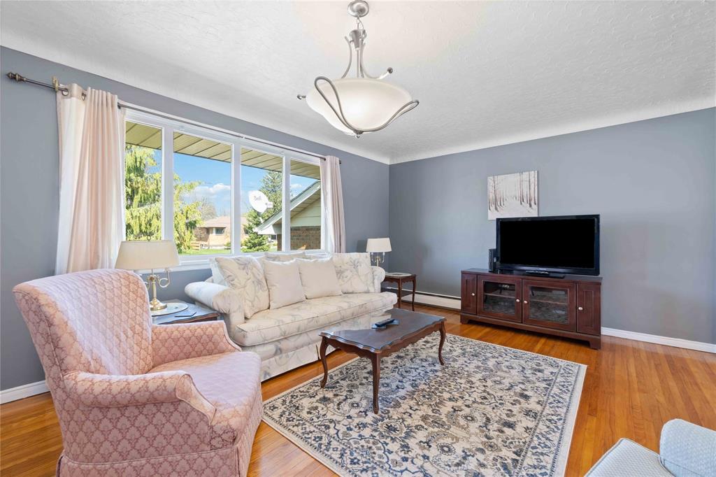1049 JORDON Drive, Sarnia, Ontario, Canada
