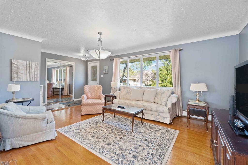 1049 JORDON Drive, Sarnia, Ontario, Canada