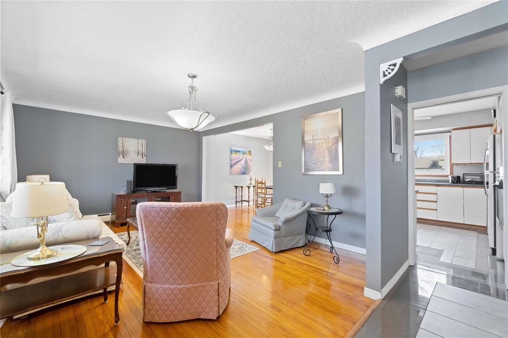 1049 JORDON Drive, Sarnia, Ontario, Canada