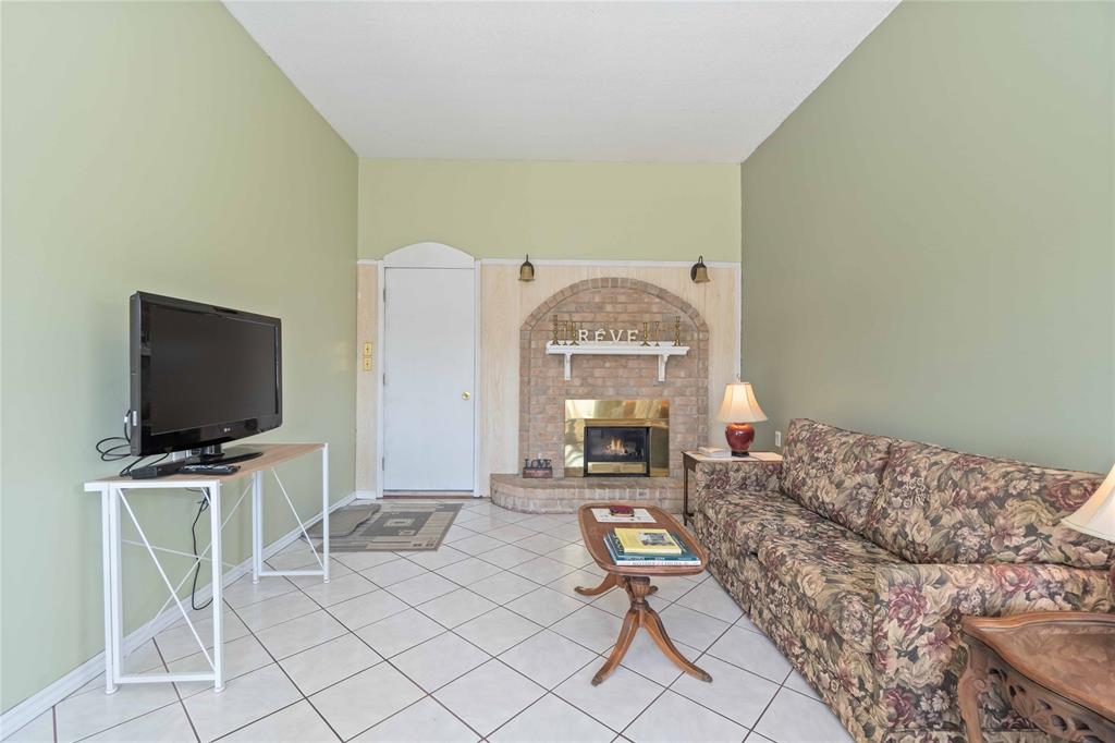 1049 JORDON Drive, Sarnia, Ontario, Canada
