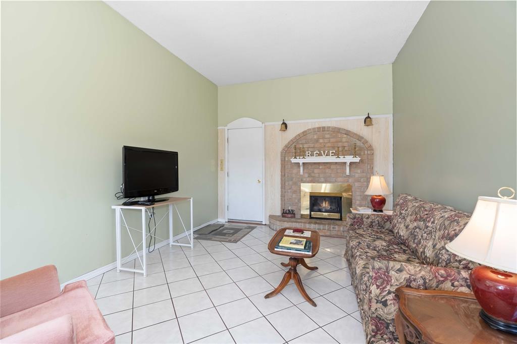 1049 JORDON Drive, Sarnia, Ontario, Canada