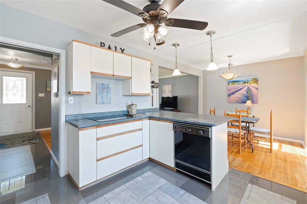 1049 JORDON Drive, Sarnia, Ontario, Canada