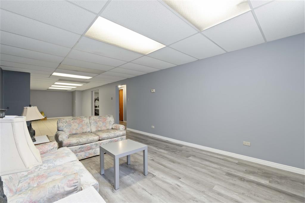 1049 JORDON Drive, Sarnia, Ontario, Canada