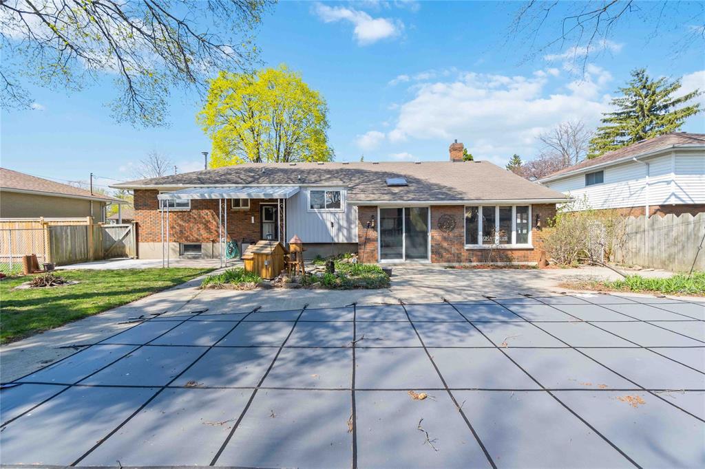 1049 JORDON Drive, Sarnia, Ontario, Canada
