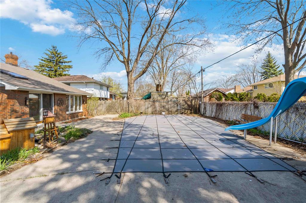 1049 JORDON Drive, Sarnia, Ontario, Canada