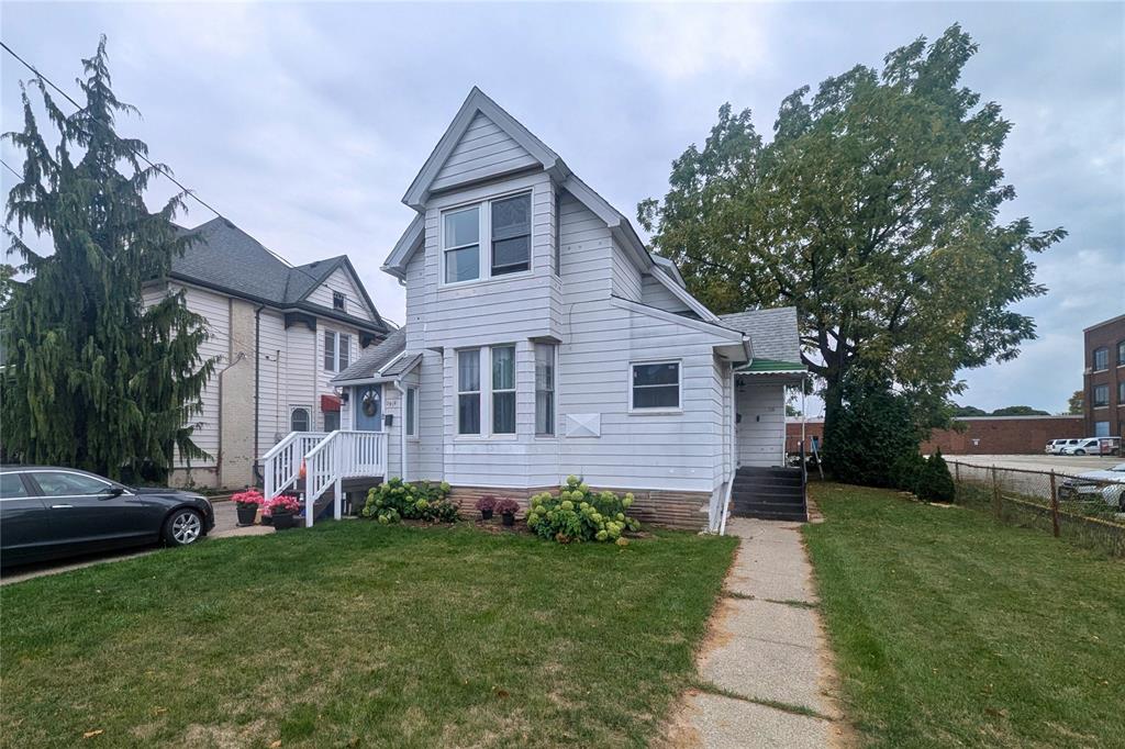 291 WELLINGTON Street, Sarnia, Ontario, Canada photo 2