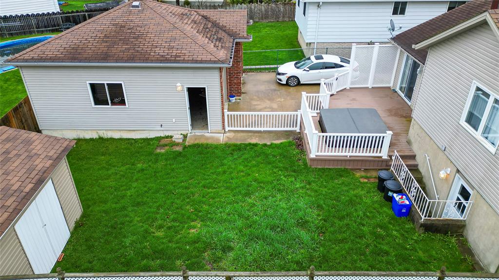 529 TREEWOOD CRES., Sarnia, Ontario, Canada