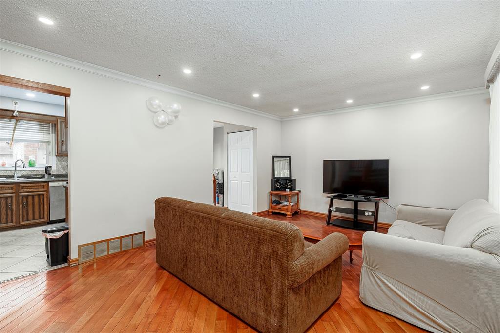 529 TREEWOOD CRES., Sarnia, Ontario, Canada