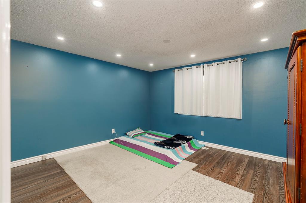 529 TREEWOOD CRES., Sarnia, Ontario, Canada