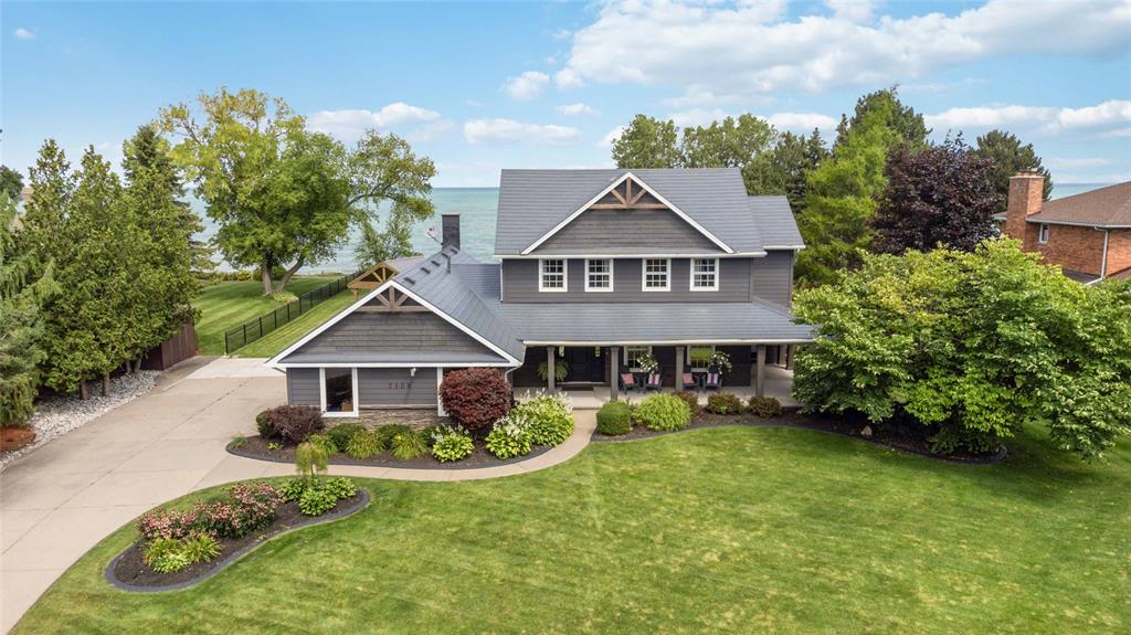 2108 HURON SHORES Drive, Sarnia, Ontario, Canada
