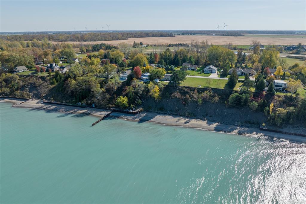4196 BLUEPOINT Drive, Plympton-Wyoming, Ontario, Canada