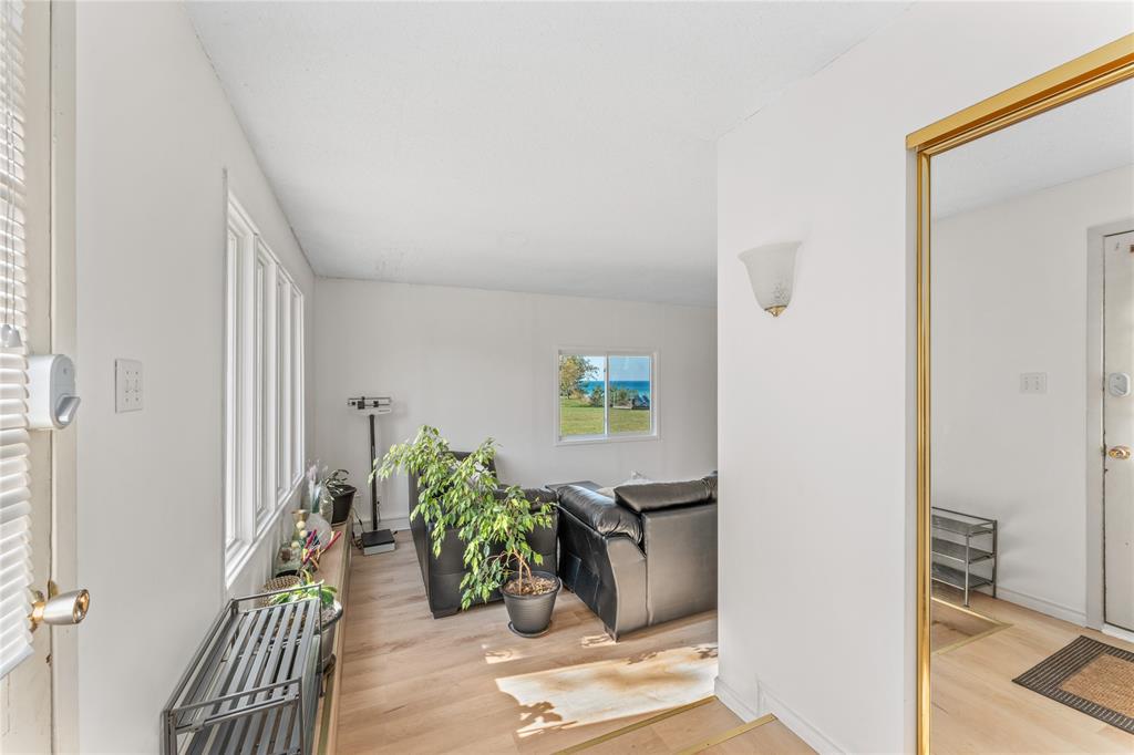 4196 BLUEPOINT Drive, Plympton-Wyoming, Ontario, Canada