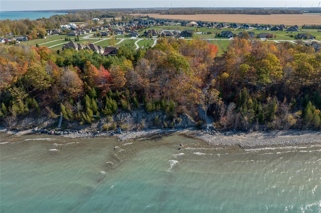 4196 BLUEPOINT Drive, Plympton-Wyoming, Ontario, Canada