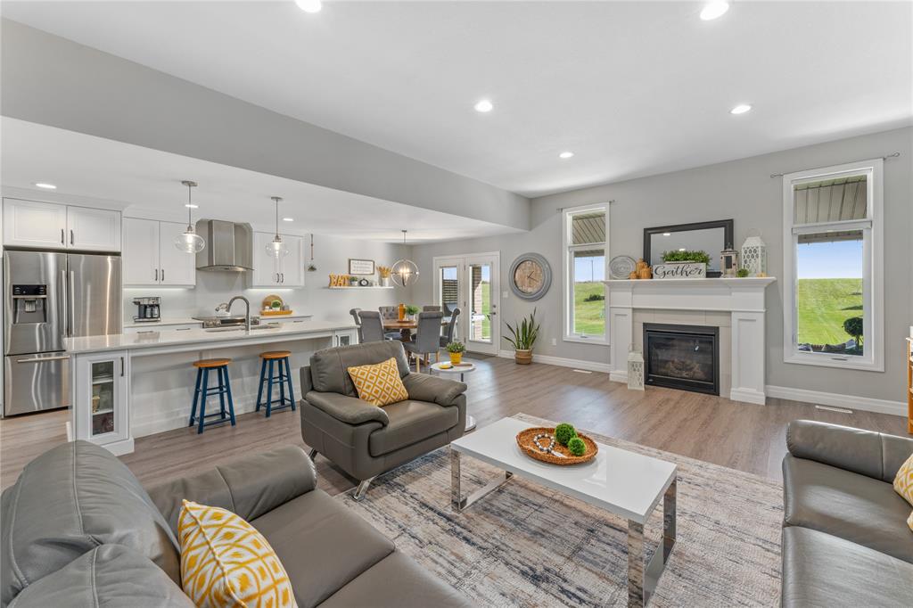 4022 VAN BREE Drive, Plympton-Wyoming, Ontario, Canada