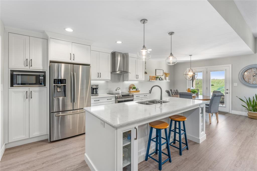 4022 VAN BREE Drive, Plympton-Wyoming, Ontario, Canada
