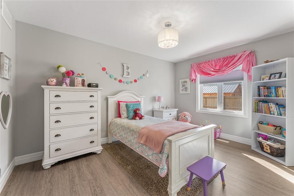 4022 VAN BREE Drive, Plympton-Wyoming, Ontario, Canada