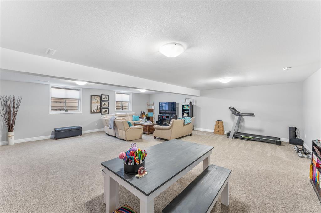 4022 VAN BREE Drive, Plympton-Wyoming, Ontario, Canada