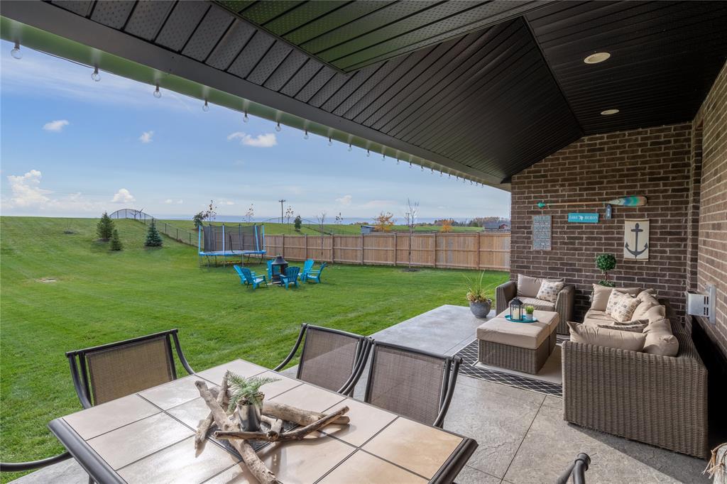 4022 VAN BREE Drive, Plympton-Wyoming, Ontario, Canada