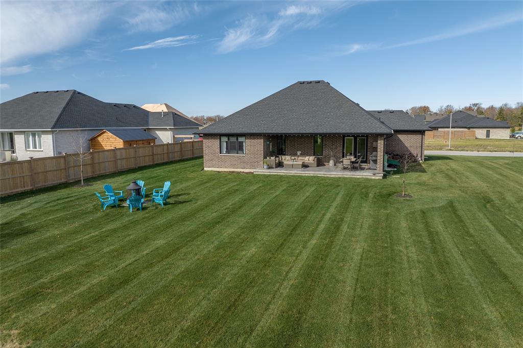 4022 VAN BREE Drive, Plympton-Wyoming, Ontario, Canada