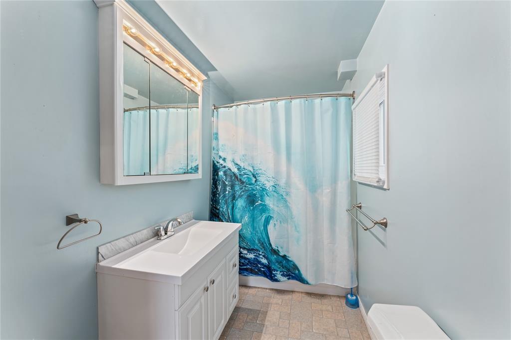 108 MARTIN Street, Sarnia, Ontario, Canada