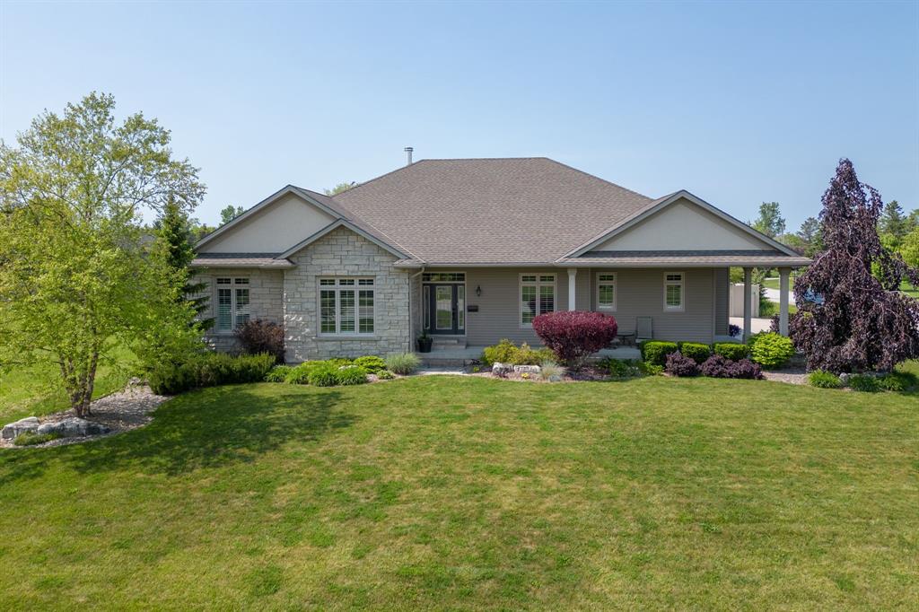 4385 Lambton Lane, Plympton-wyoming Ontario, Canada