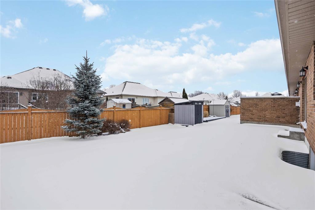 240 BENTLEY Avenue, Sarnia, Ontario, Canada photo 23